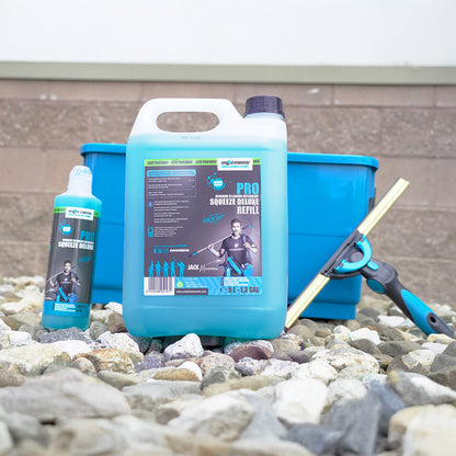 Moerman Squeeze Deluxe Refill Lifestyle View