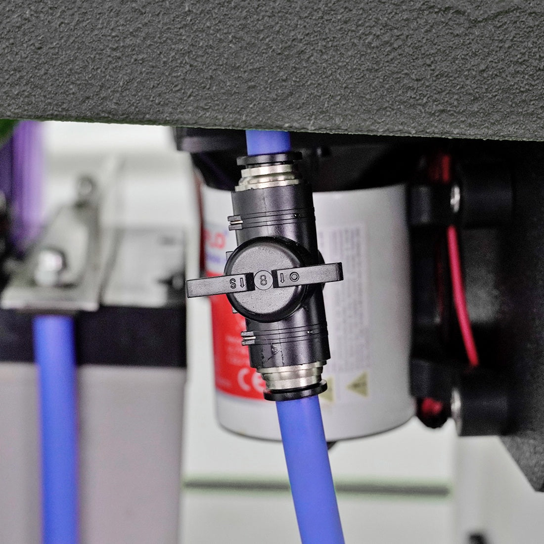 SqueegeeLife Pure Water Machine - The Skid Marc Valve View