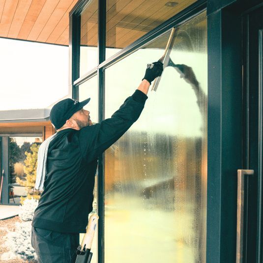 Window Cleaning Squeegees – WindowCleaner.com