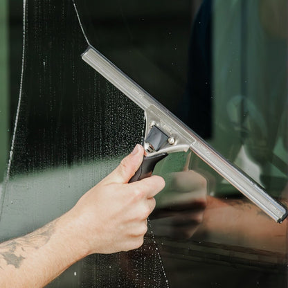 Ettore Pro+ Quick Release Squeegee Handle Lifestyle View