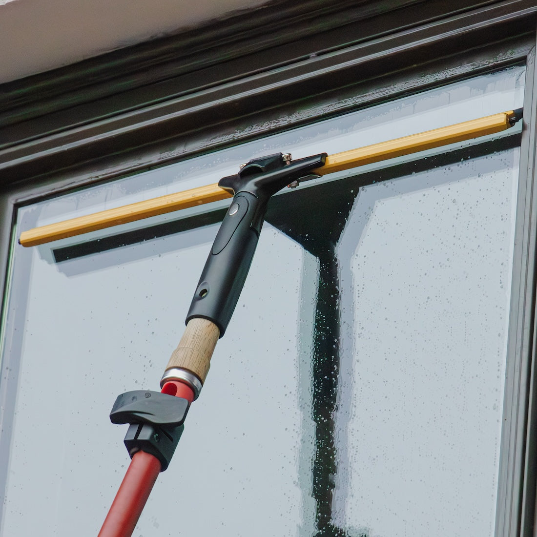 Ettore Super Squeegee Channel Action View