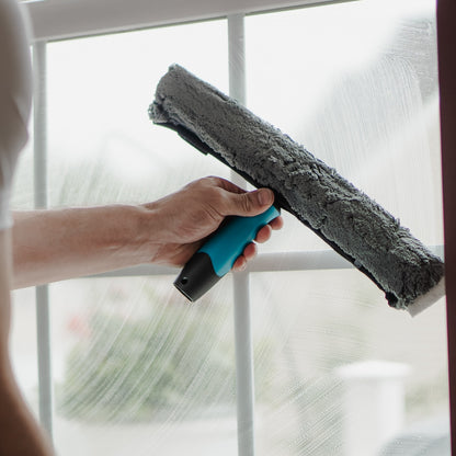 Moerman Ergonomic T-Bar Lifestyle View