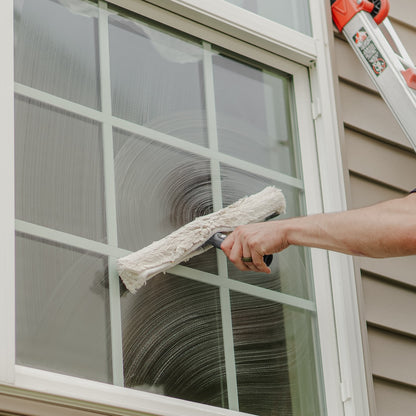 Sörbo White Sleeve Lifestyle View