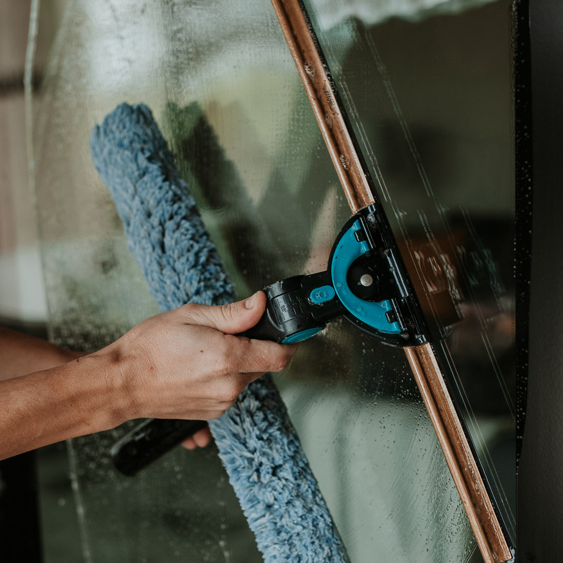 Squeegee window deals cleaner