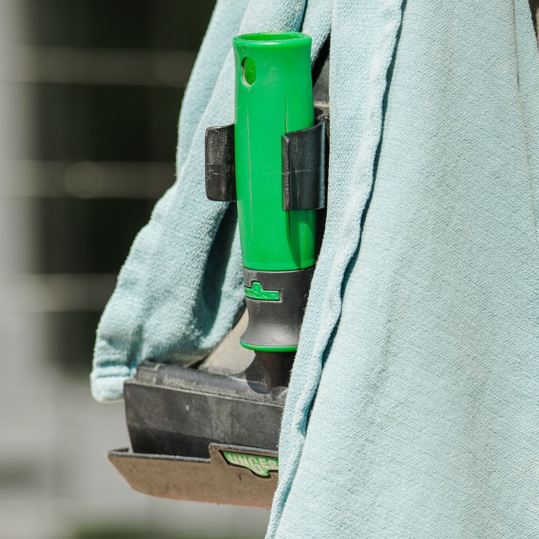 Unger ErgoTec Glass Scraper Lifestyle View