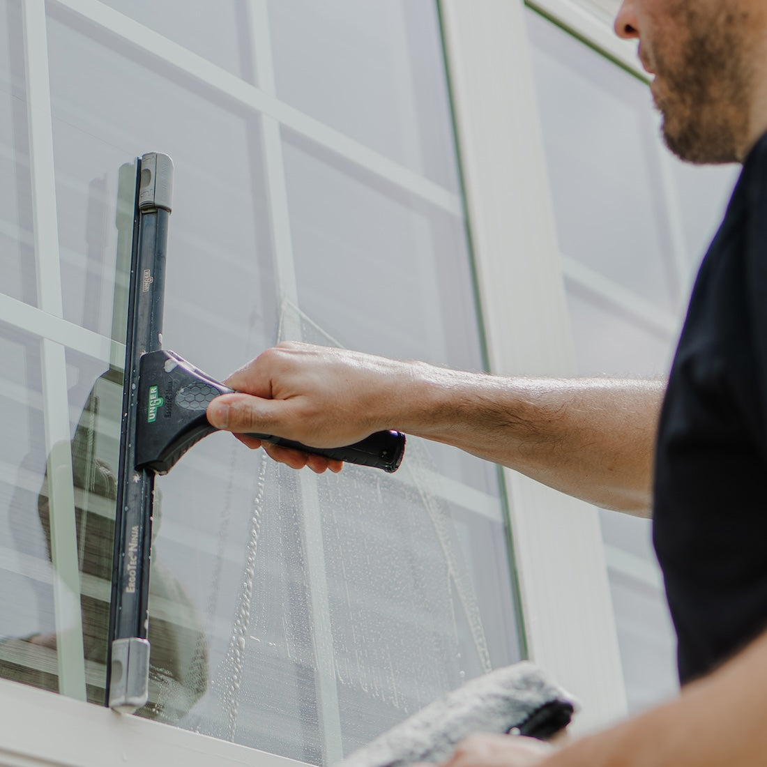 Unger ErgoTec Ninja 40 Degree Handle | Window Cleaning | WCR