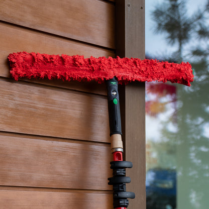 Unger Red MicroStrip Washer Sleeve In Use