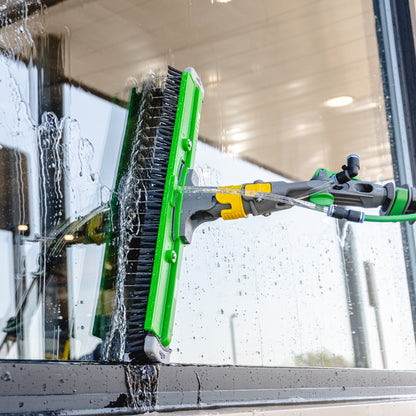 Unger nLITE Brush Complete Soft In Use