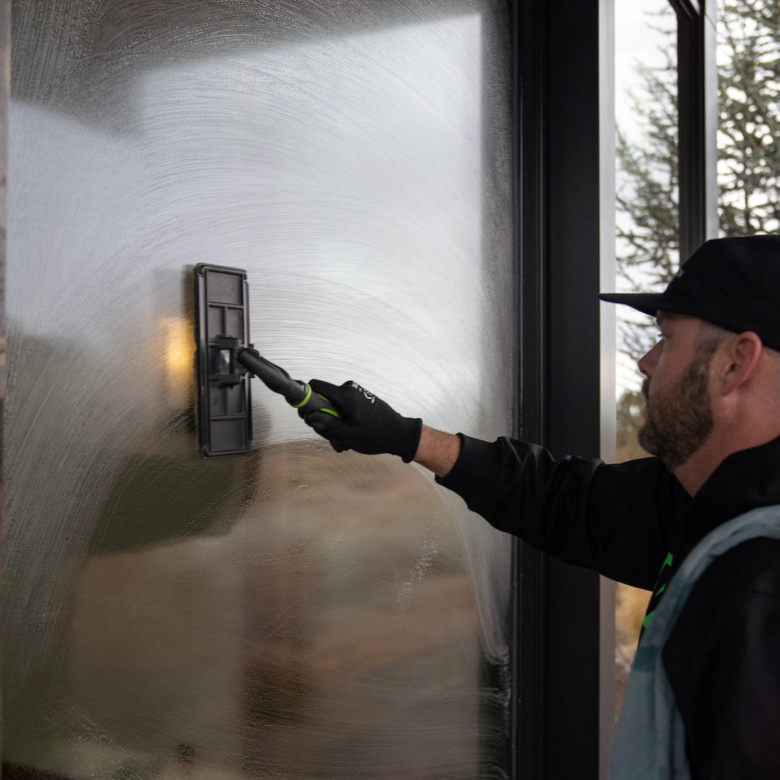 Window Cleaning Abrasives on Glass