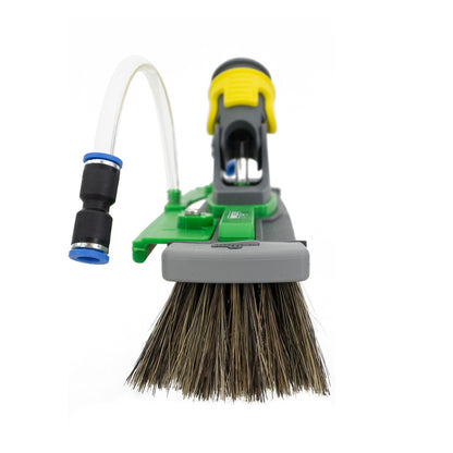 Unger nLite Brush Complete Hard Side View