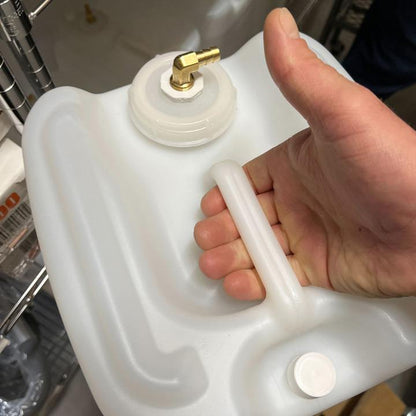 X-Jet Pail System - Hand Holding Handle View